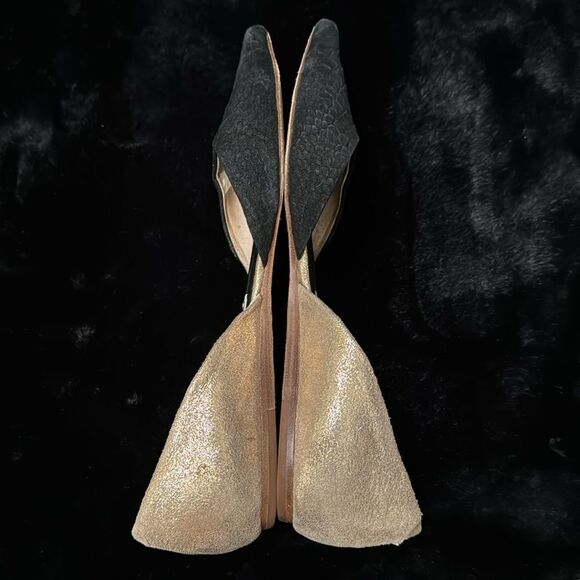 Gorgeous Matt Bernson Leather Flats - Picture 5 of 11